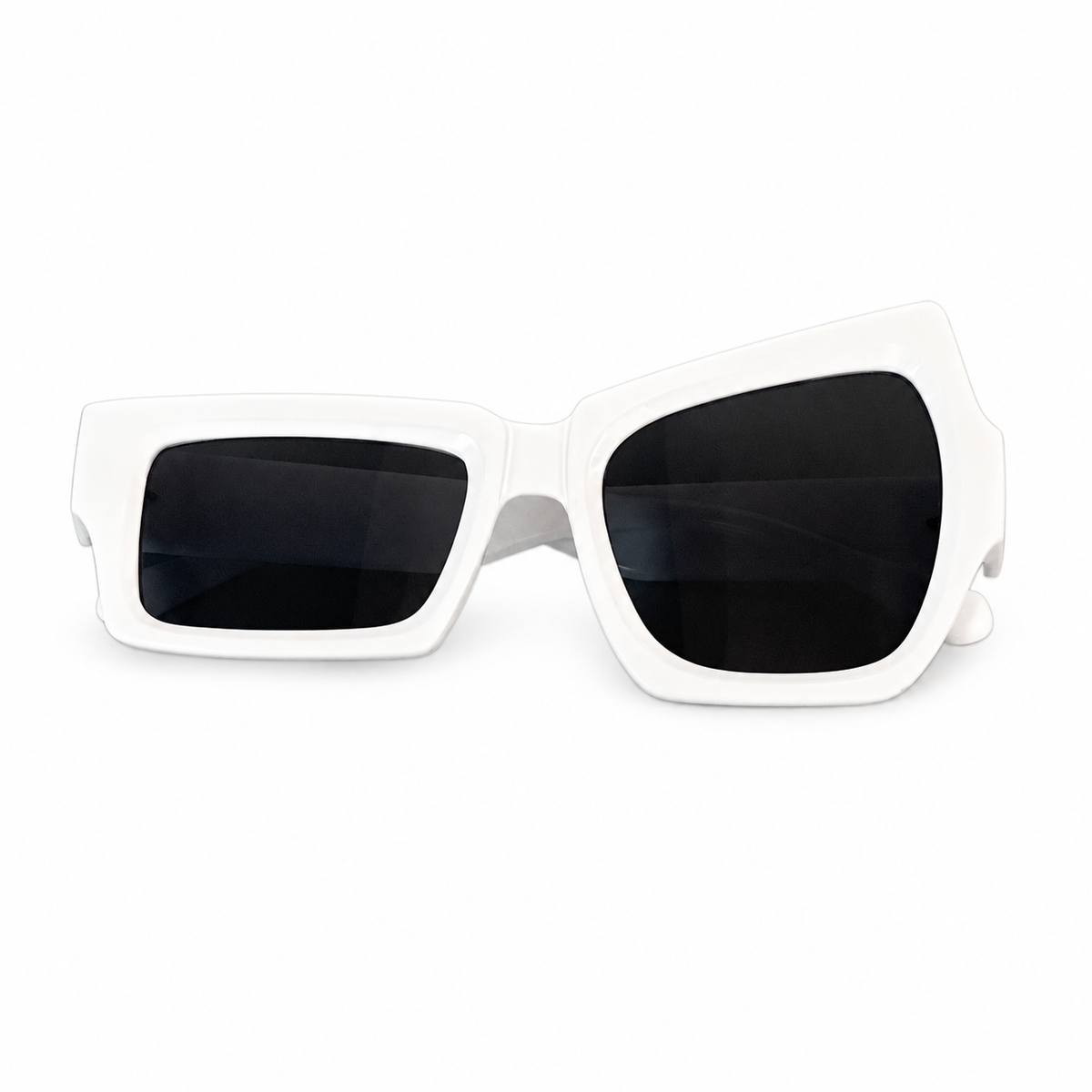 Lunettes fantaisie asymétriques blanches, vue de face.